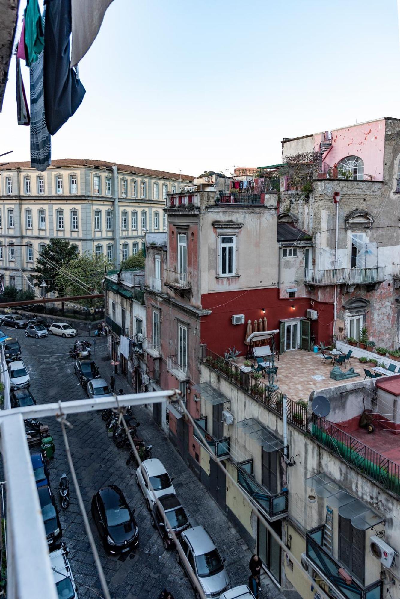 Appartamento Charm House Napoli Esterno foto
